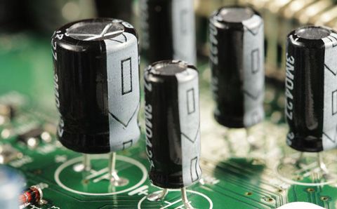 智能電容與普通電容器的區(qū)別到底是誰比較好？